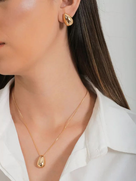 Teardrop Necklace